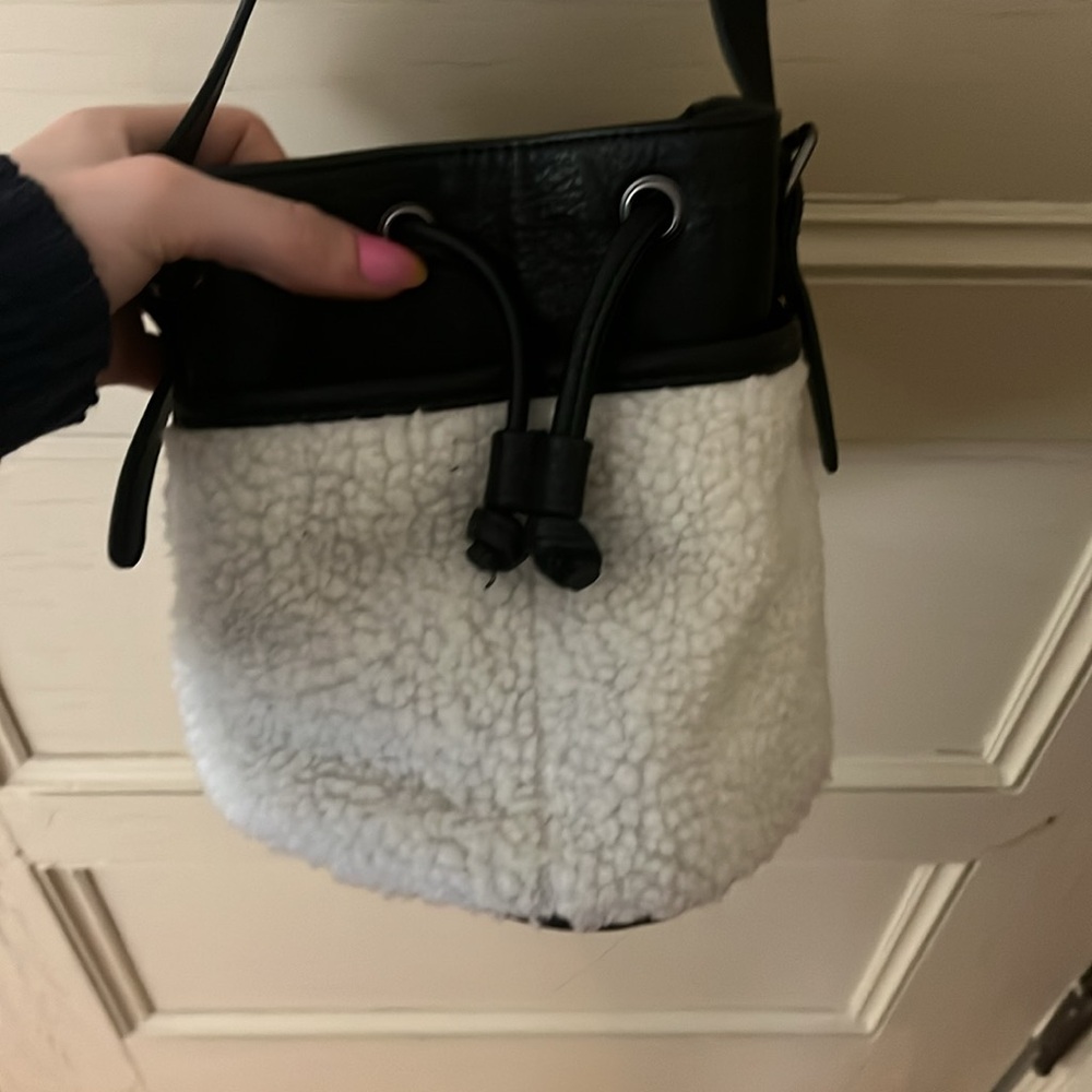 Bag - Picture 2 of 4